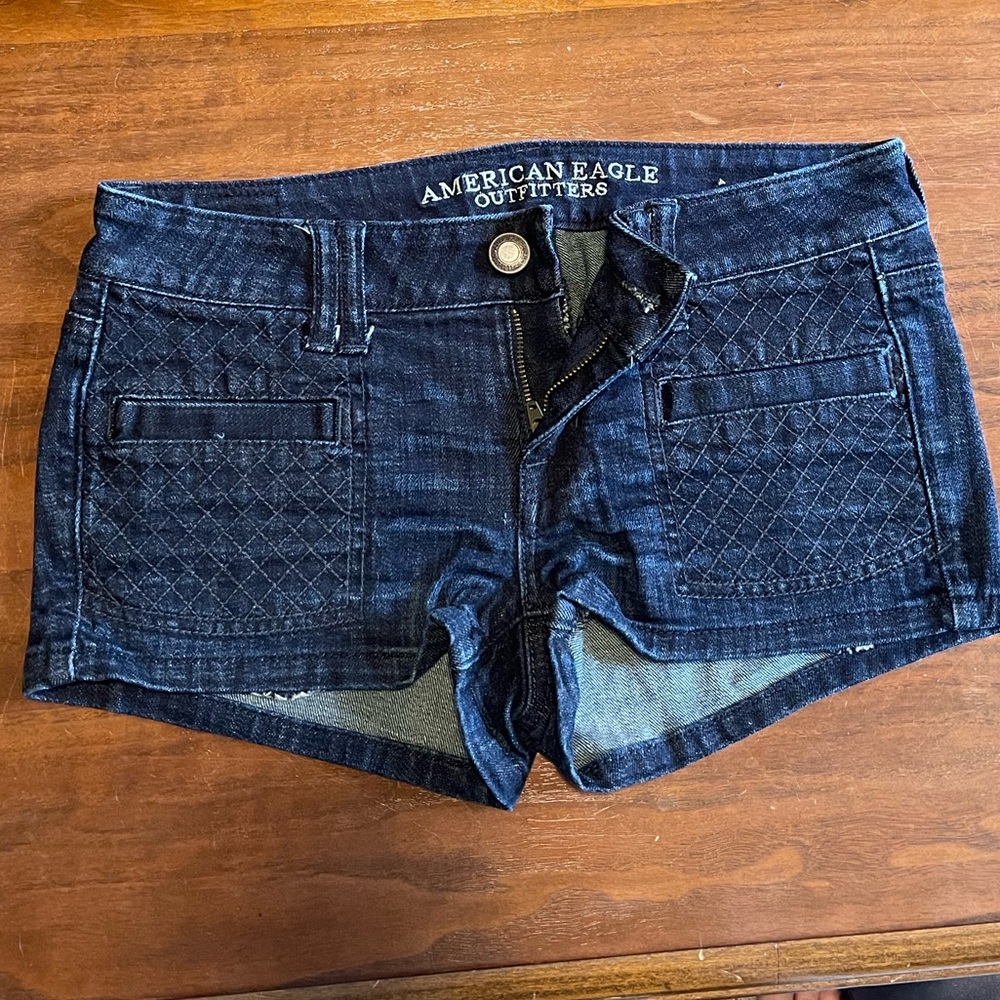 American Eagle Dark Wash Jean Short Size 4